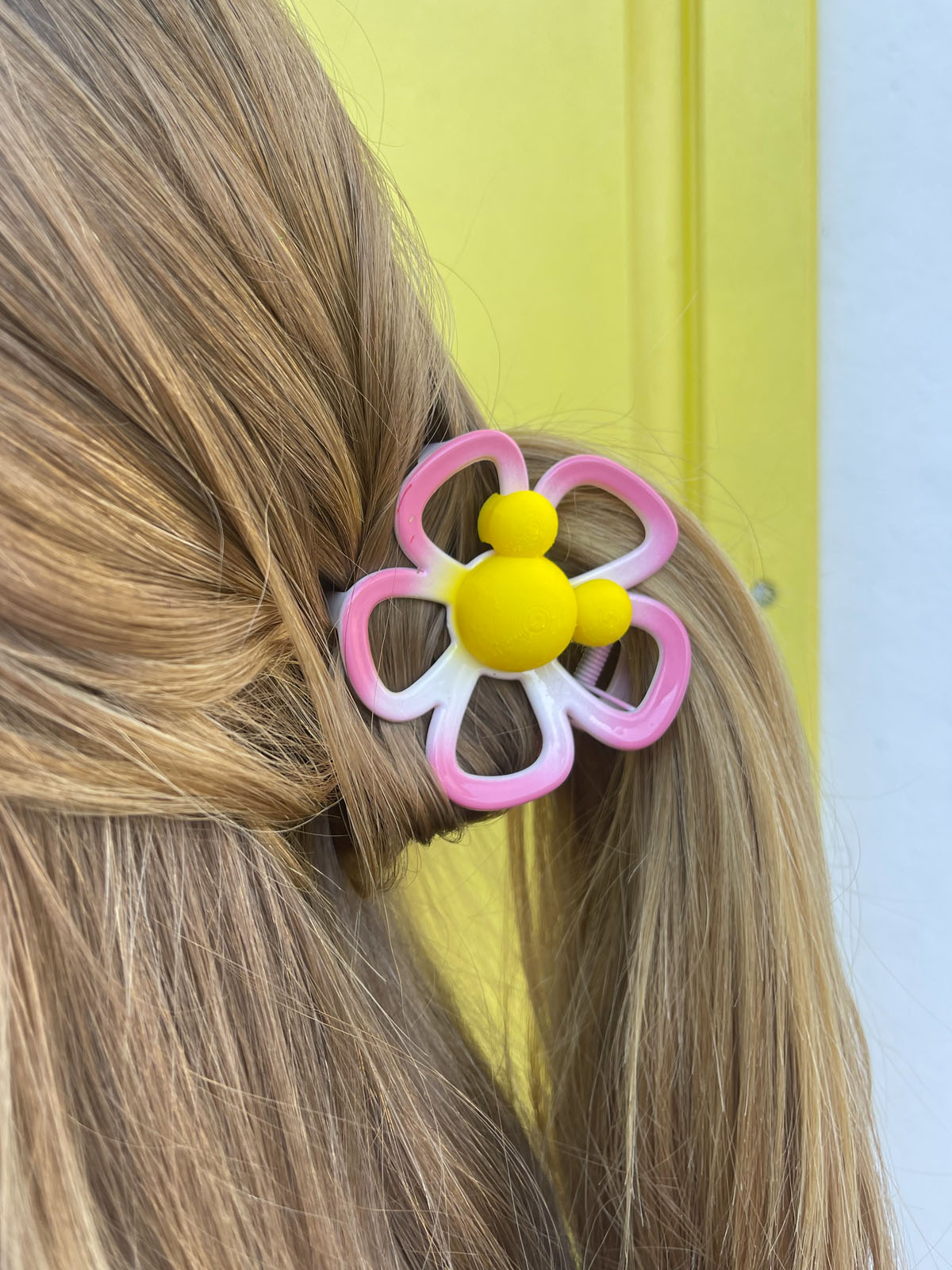 Do As Dreamers Do Tropical Flower Clip - Large