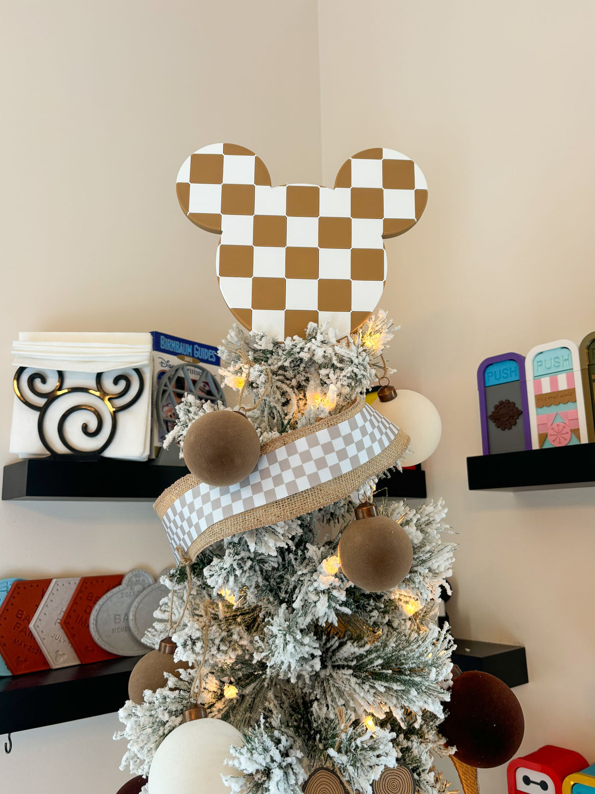 Checkered Mouse Head Christmas Tree Topper