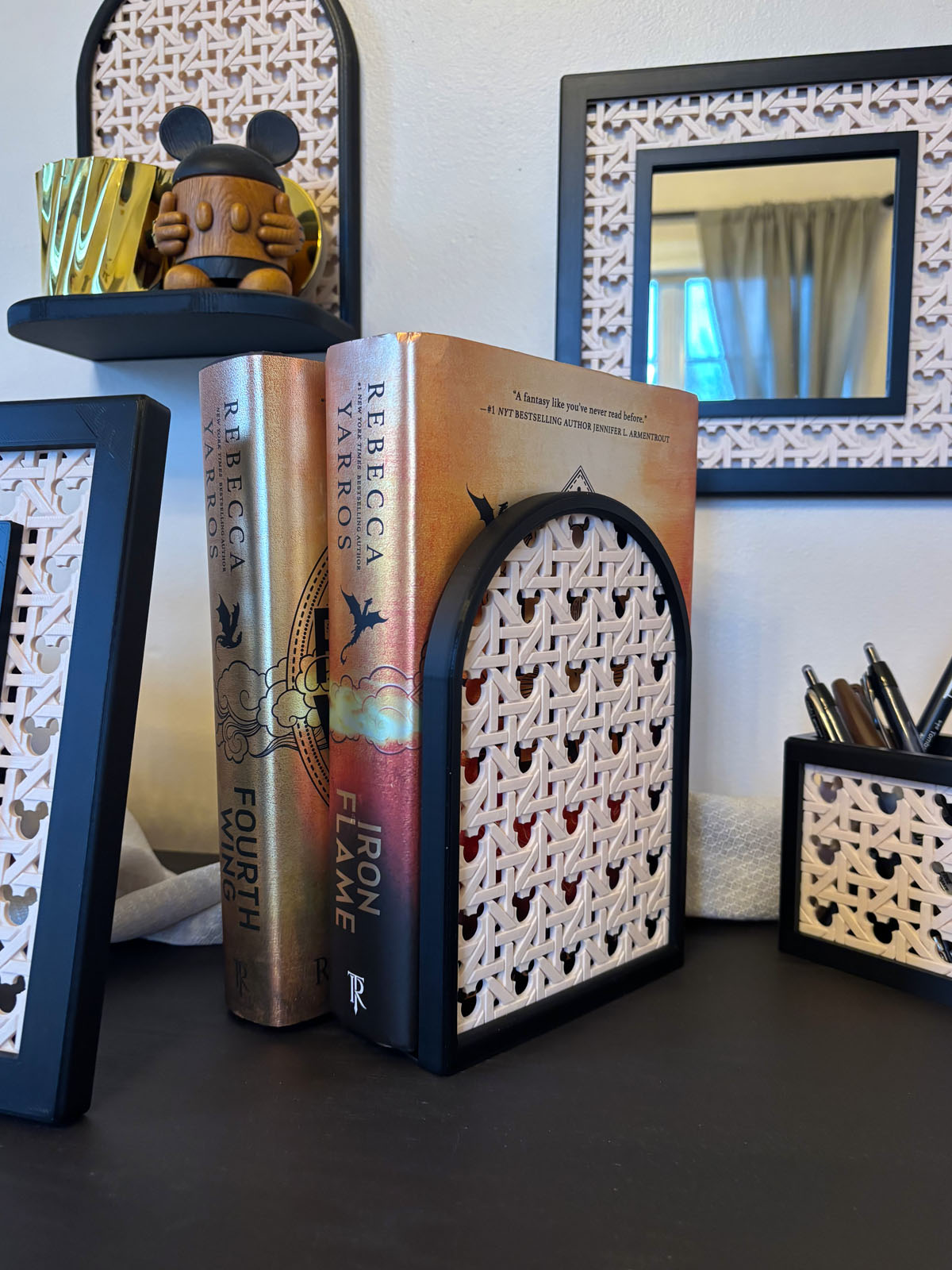 Mouse Rattan Book End