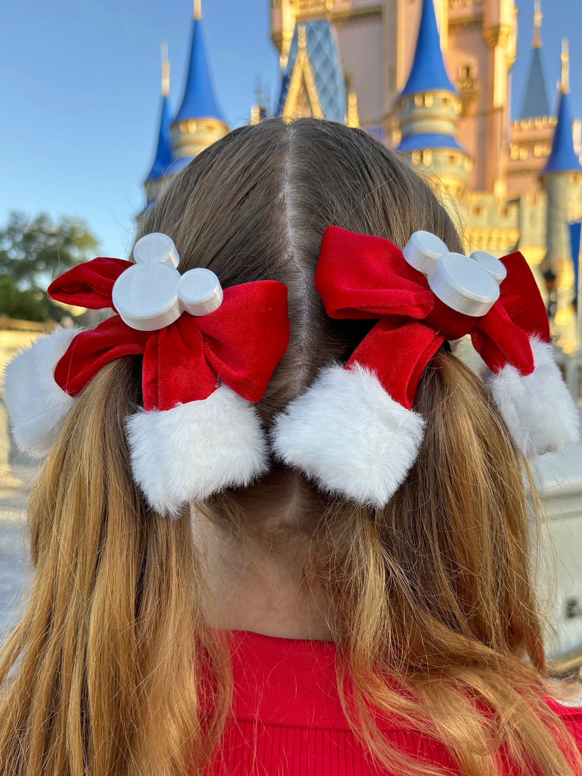 Do As Dreamers Do Small Santa Hair Bow