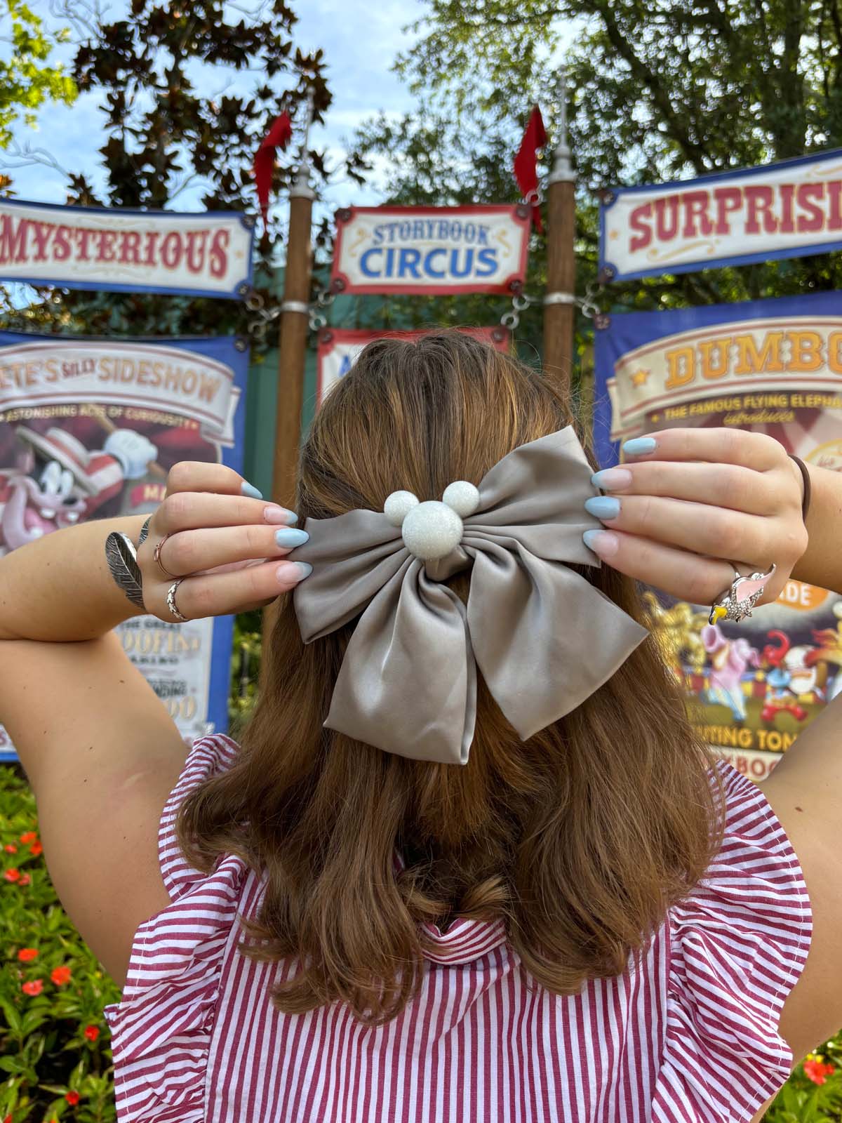 Do As Dreamers Do Flying Elephant Hair Bow