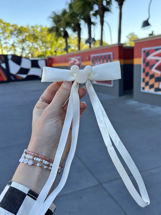 Do As Dreamers Do Creamy White Minimal Bow