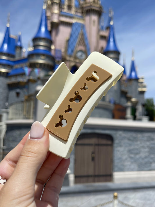 Do As Dreamers Do Beige Claw Clip
