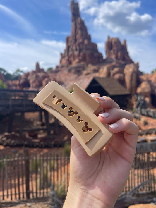 Do As Dreamers Do Khaki Claw Clip