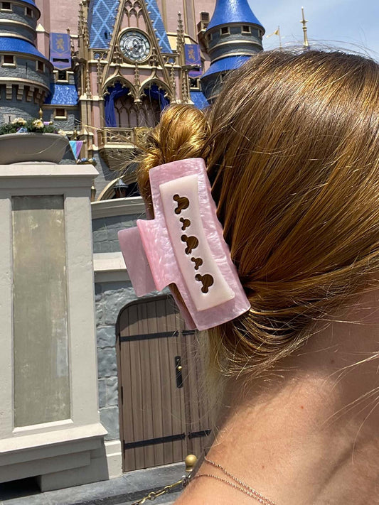 Do As Dreamers Do Light Pink Pearlescent Claw Clip