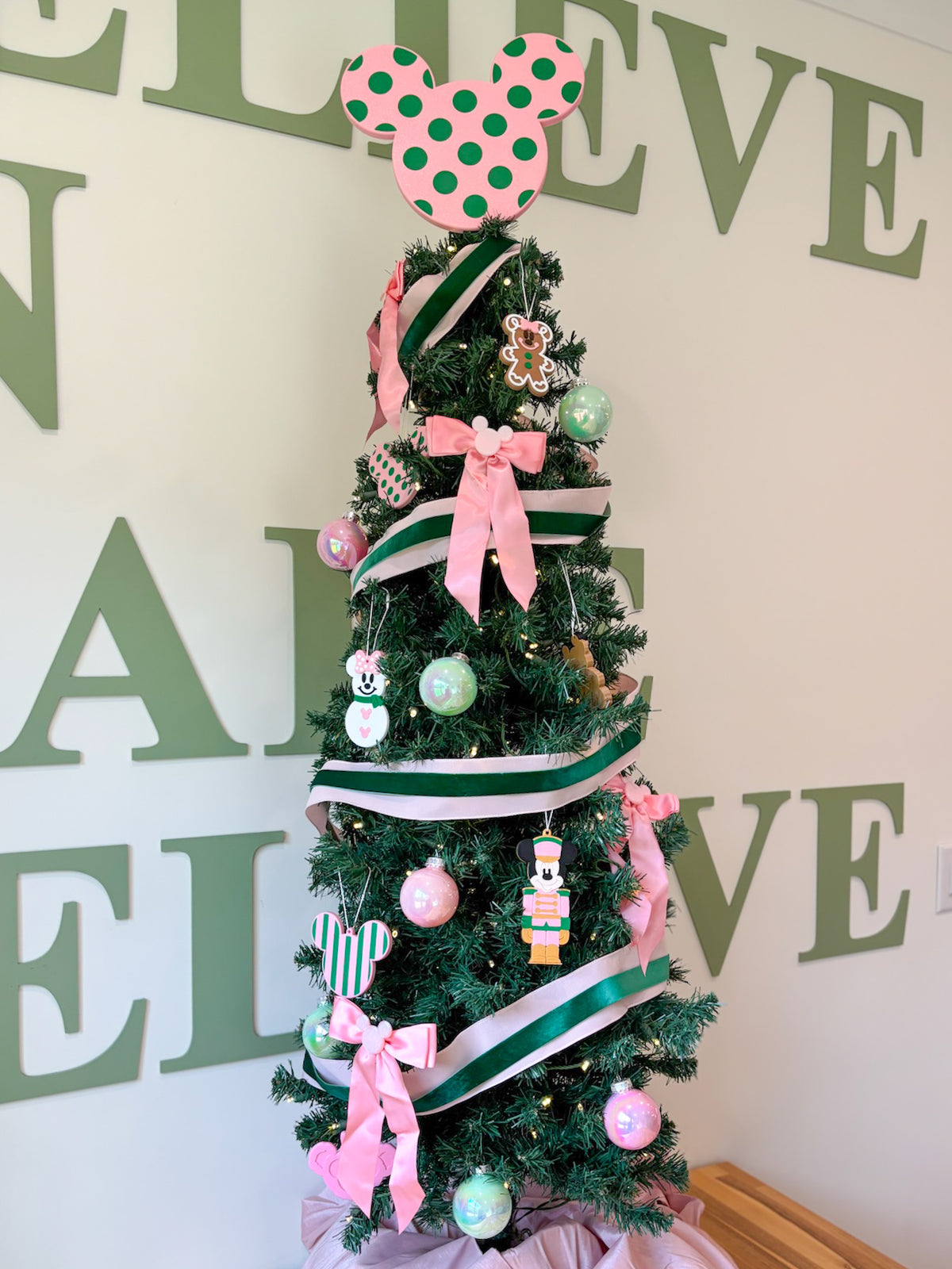 Pinkmas Pattern Ornaments
