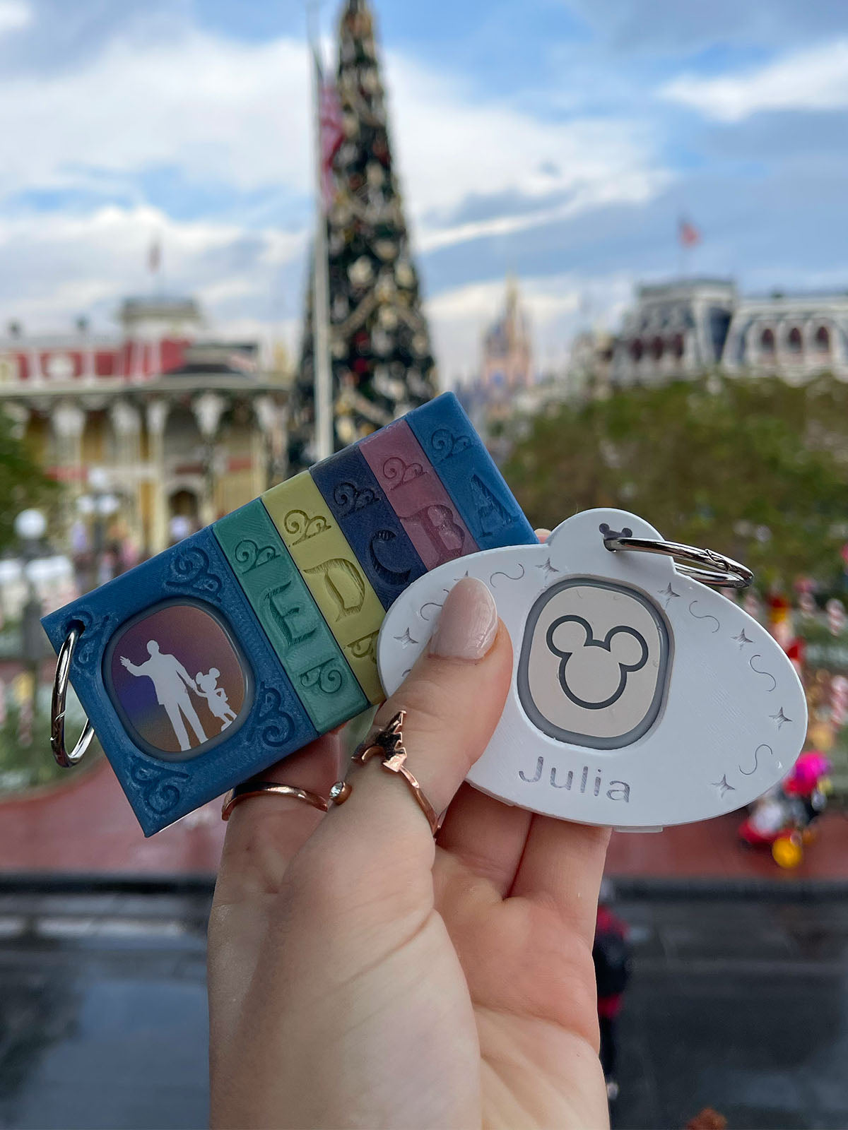 Name Badge Magic Band Buddy