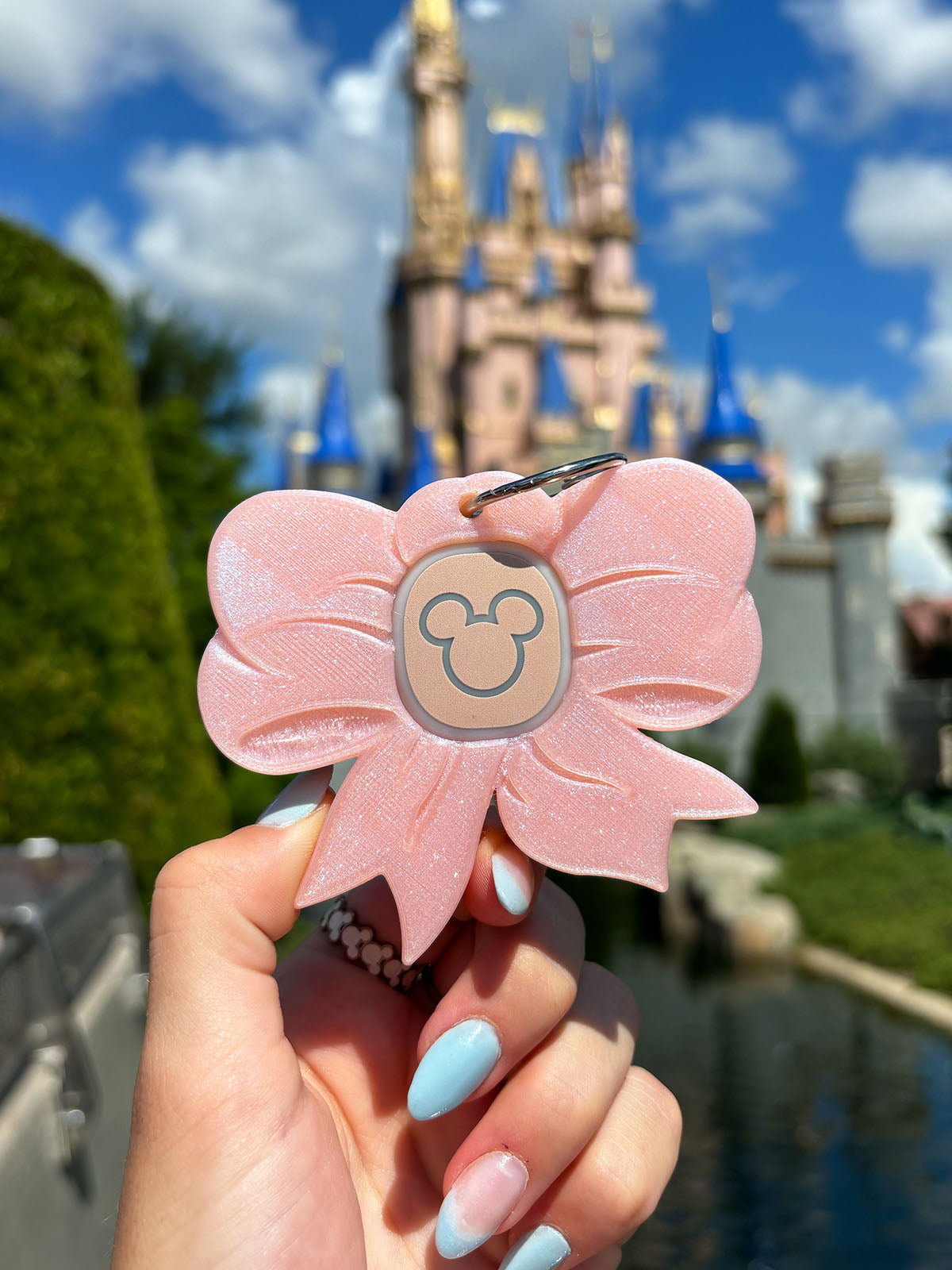 Pink Bow or Blue Bow Magic Band Buddy