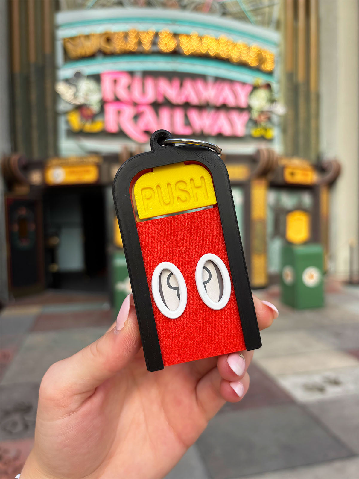 Mouse Trash Can Magic Band Buddy