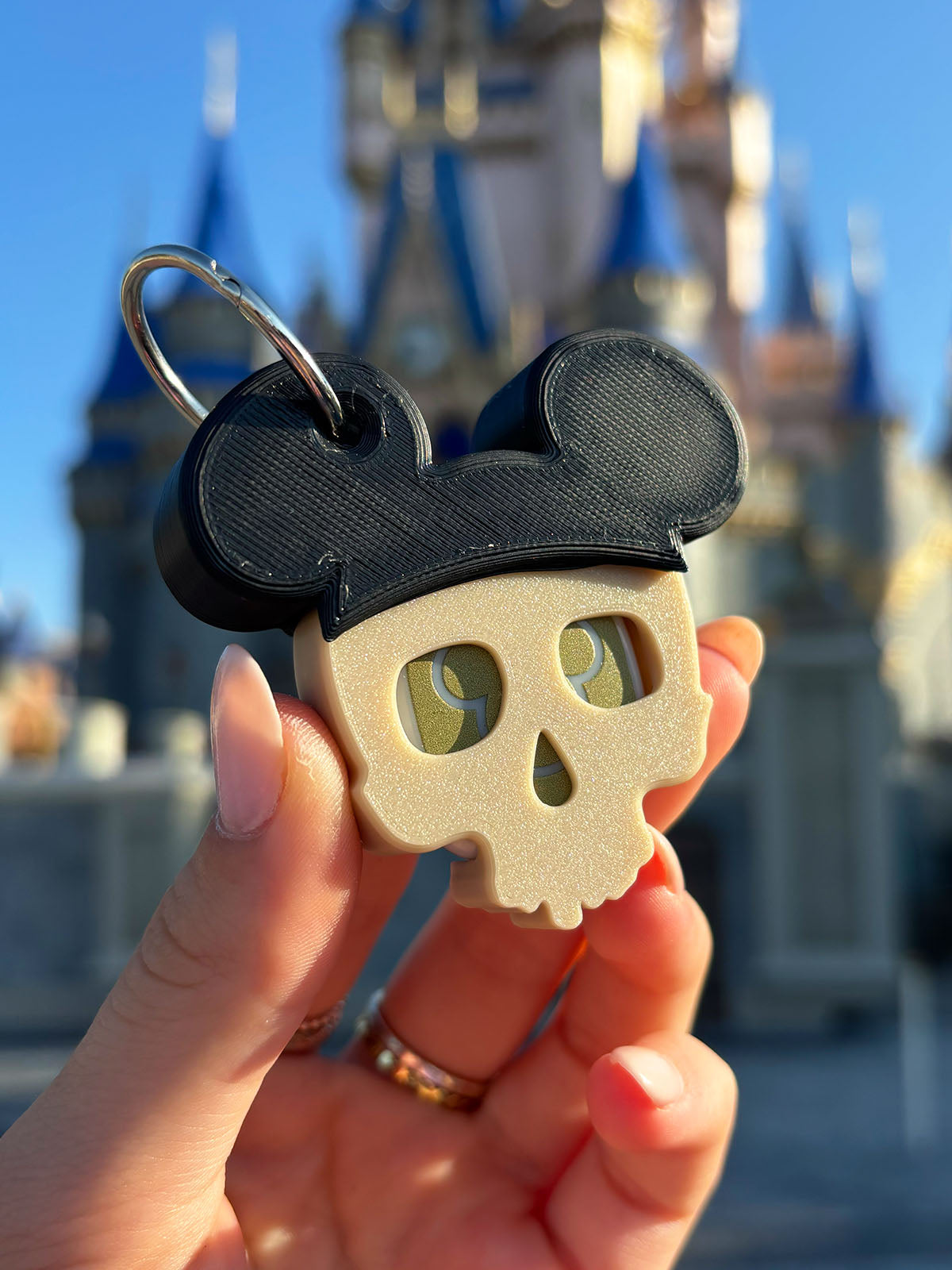 Skull Magic Band Buddy