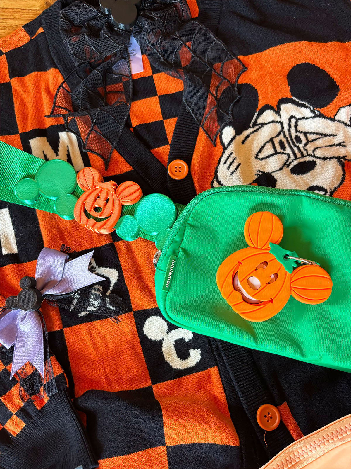 Blinky Pumpkin Mouse Magic Band Buddy