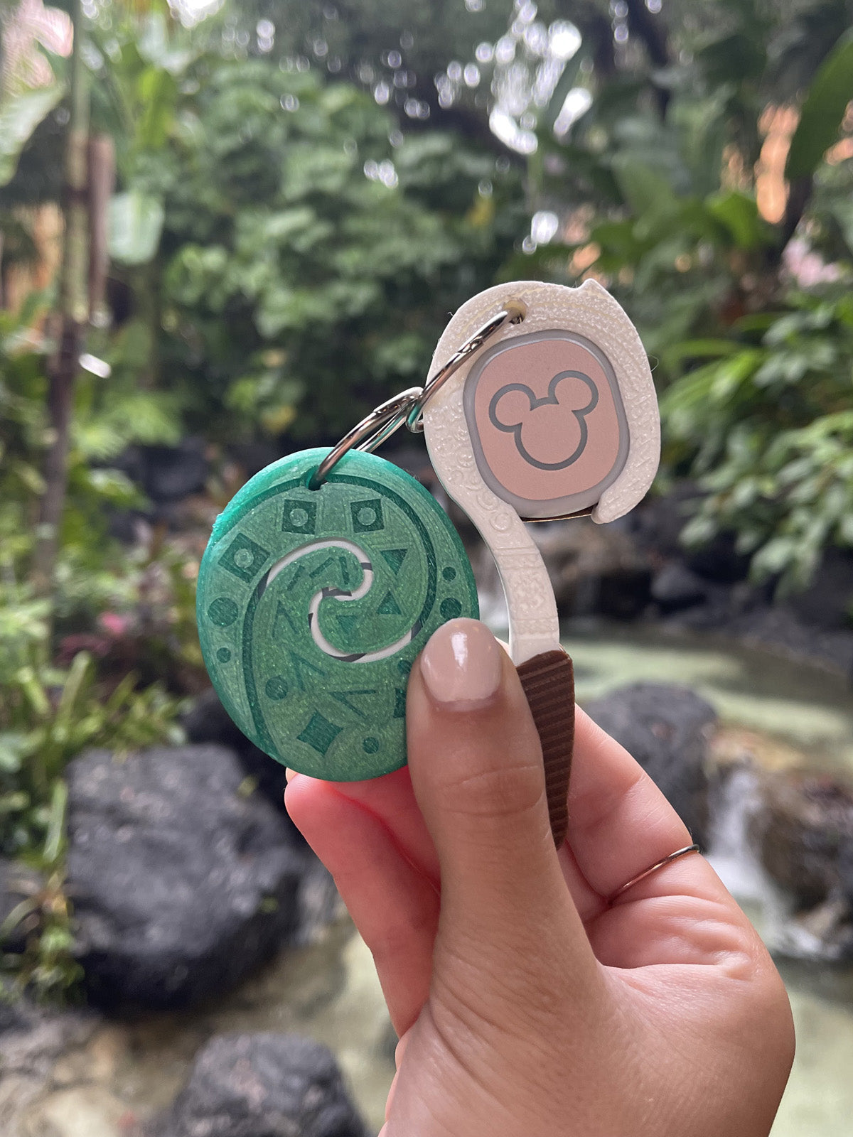 Polynesian Heart Magic Band Buddy