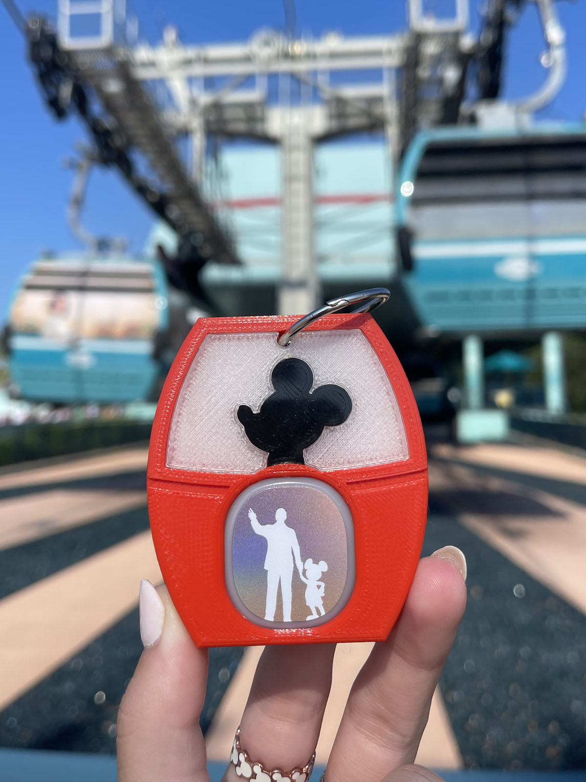 Skyliner Magic Band Buddy
