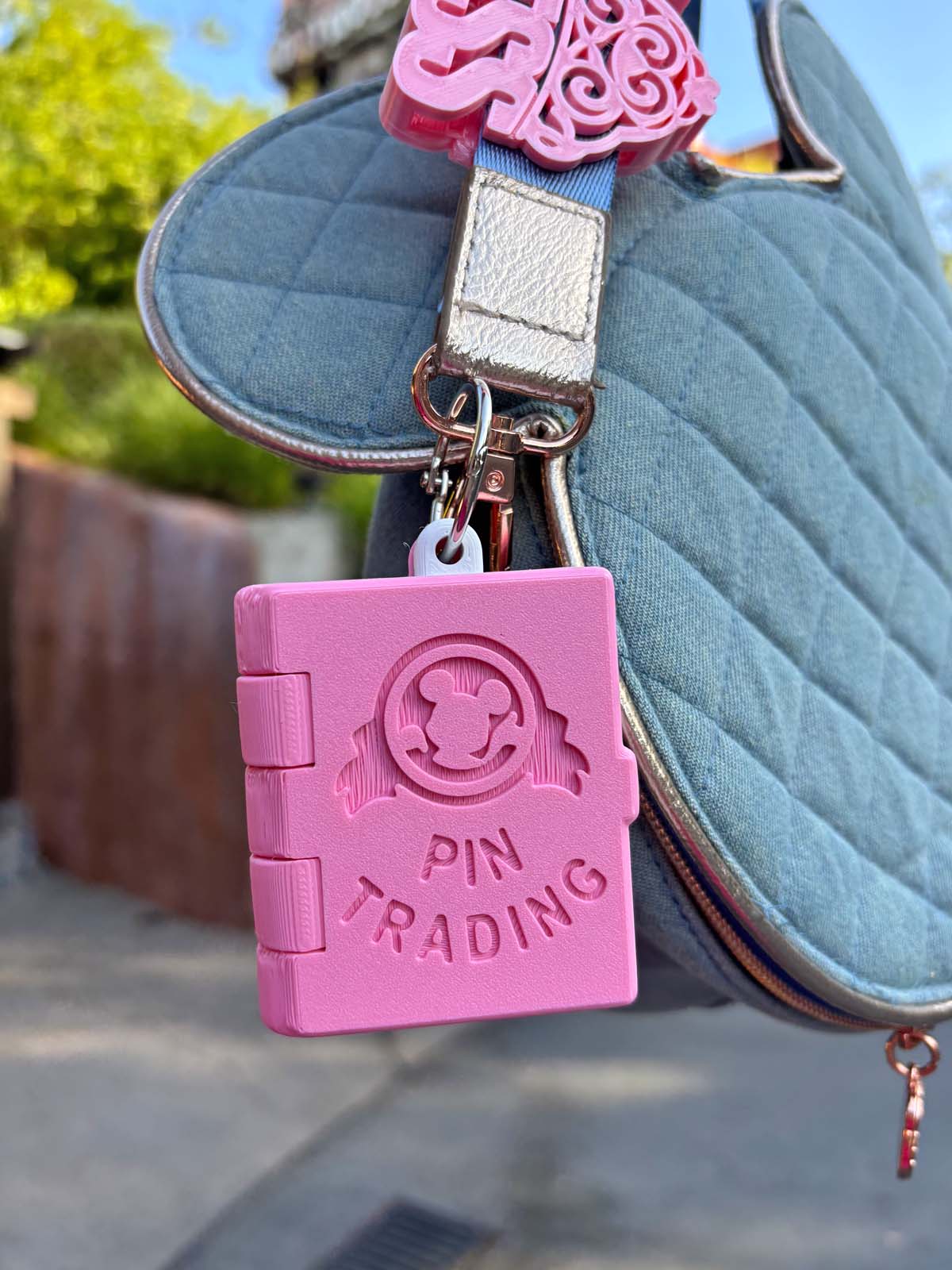 Pin Trading Book Magic Band Buddy