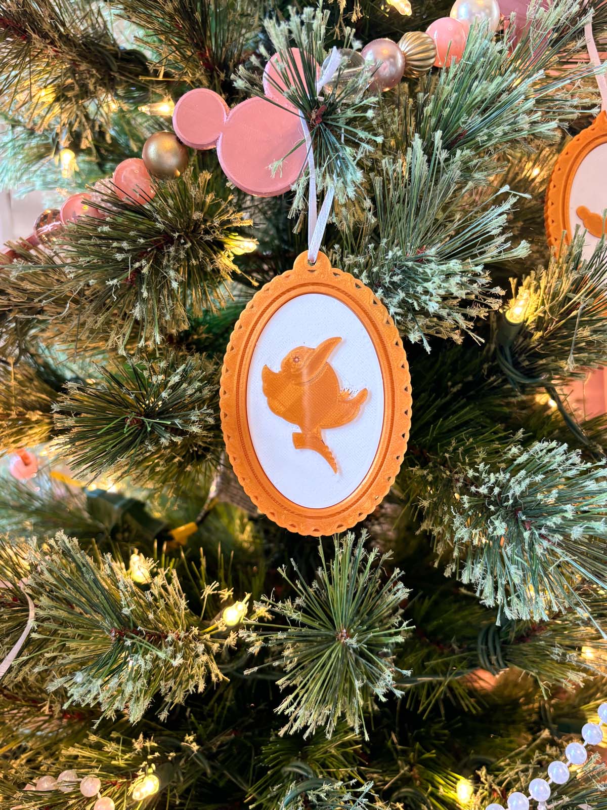 Spectacular 6 Silhouette Ornaments