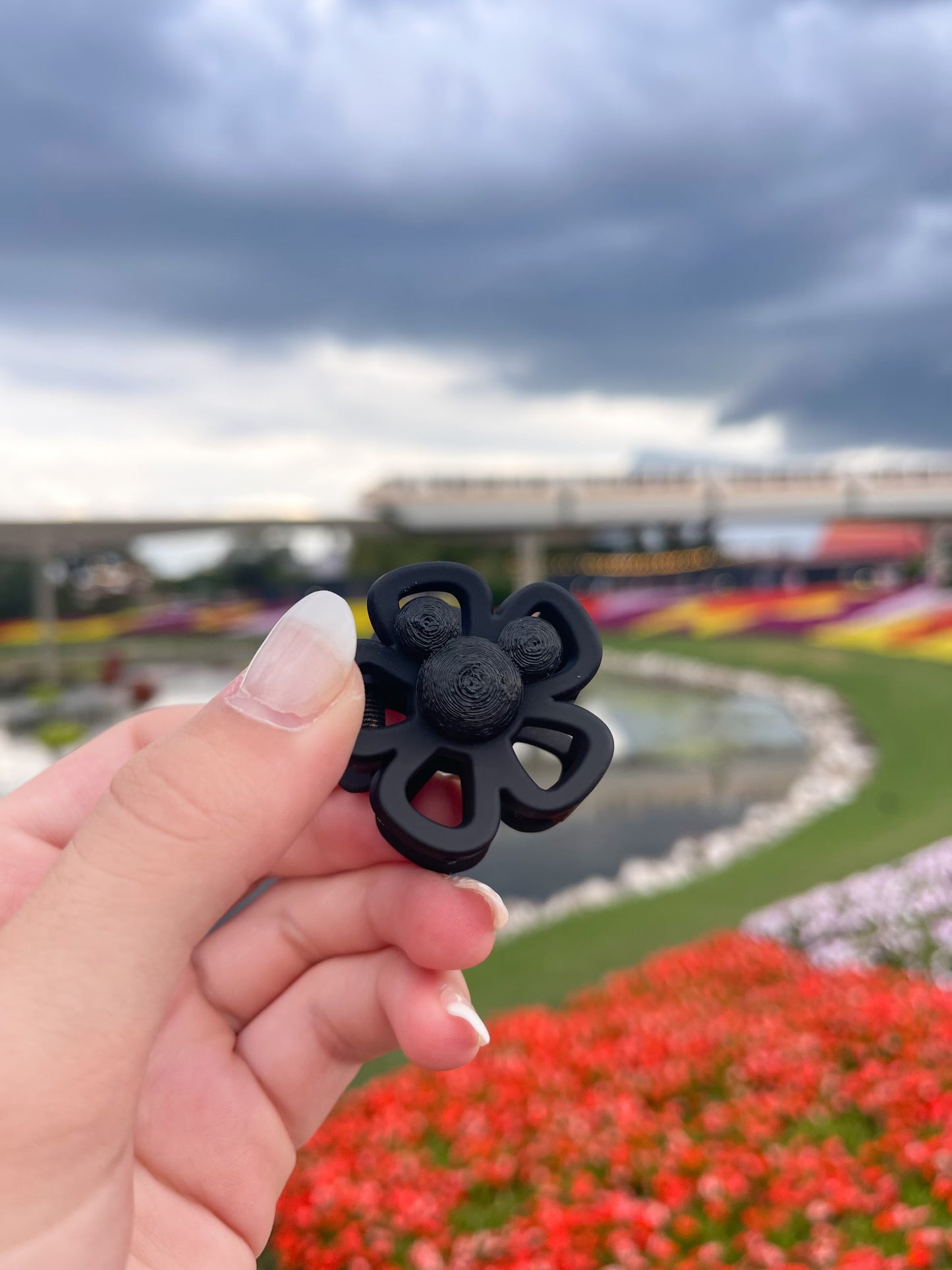 Do As Dreamers Do Flower Clip - Small