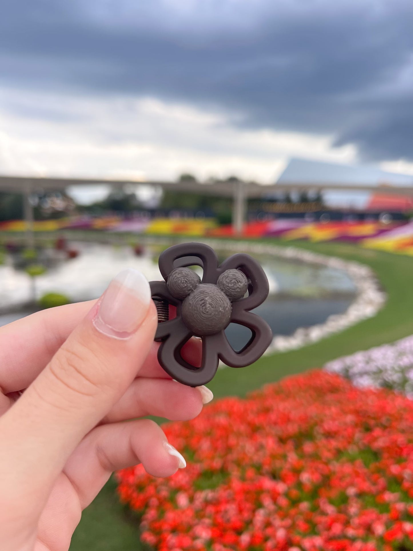 Do As Dreamers Do Flower Clip - Small