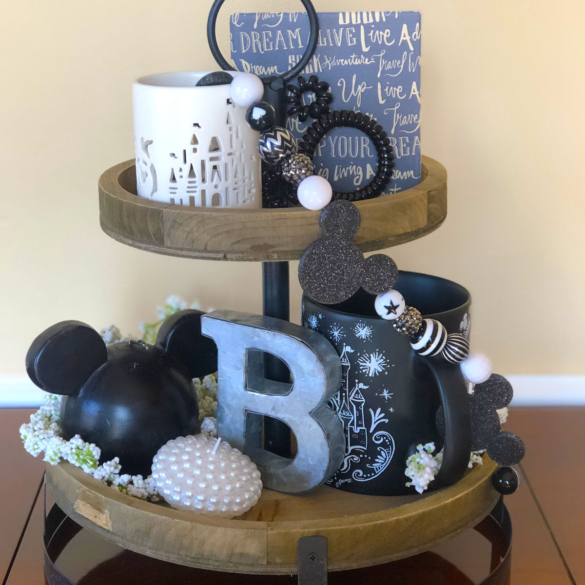 Black and White Character Garland