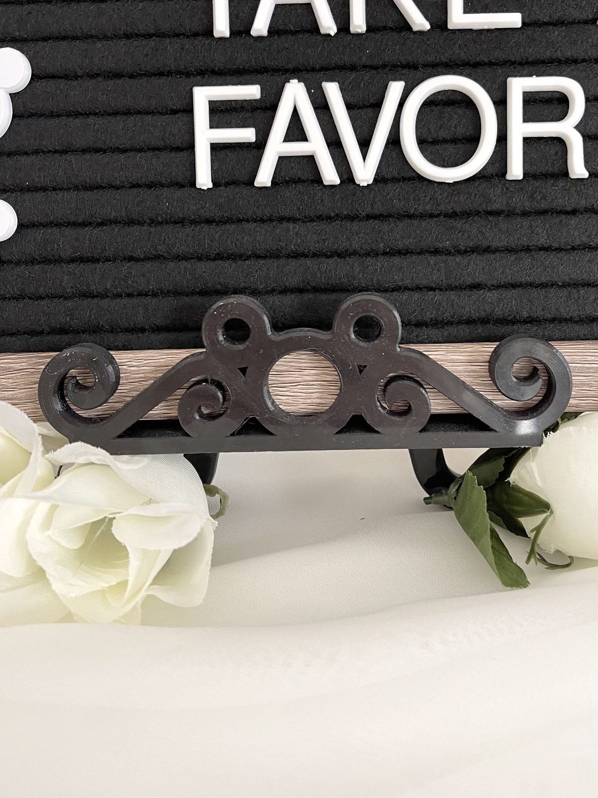 Classic Mouse Easel Display Stand