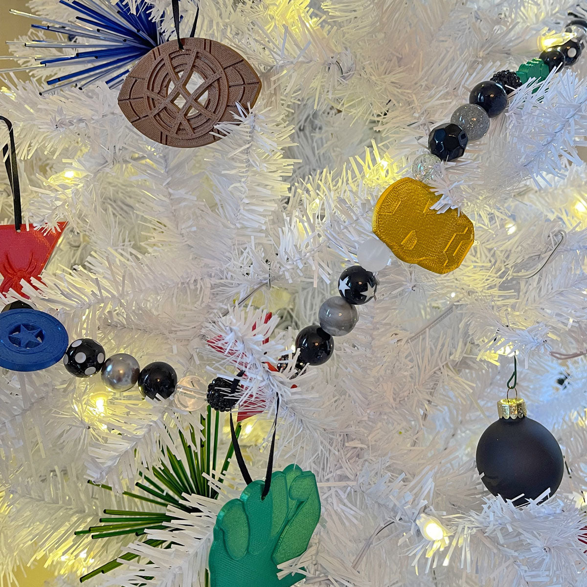 Super Heroes Character Garland