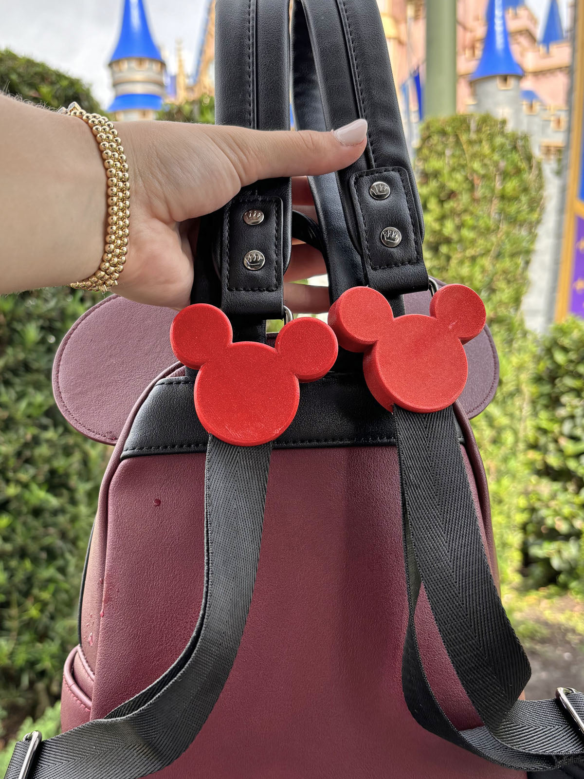 Loungefly maroon minnie discount backpack