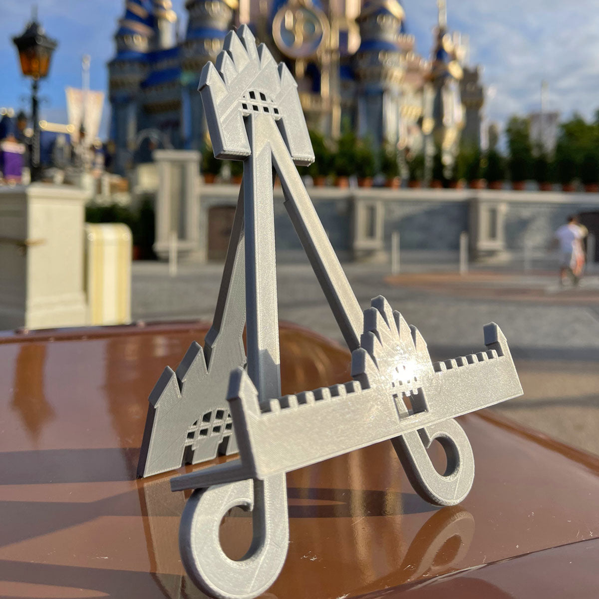 Classic Mouse or Castle Easel Display Stand