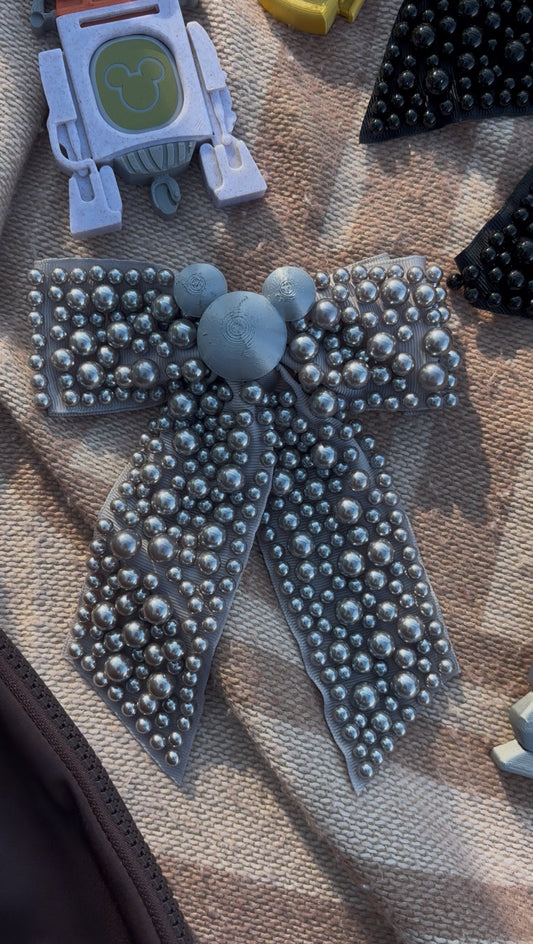 Do As Dreamers Do Silver Pearly Princess Bow
