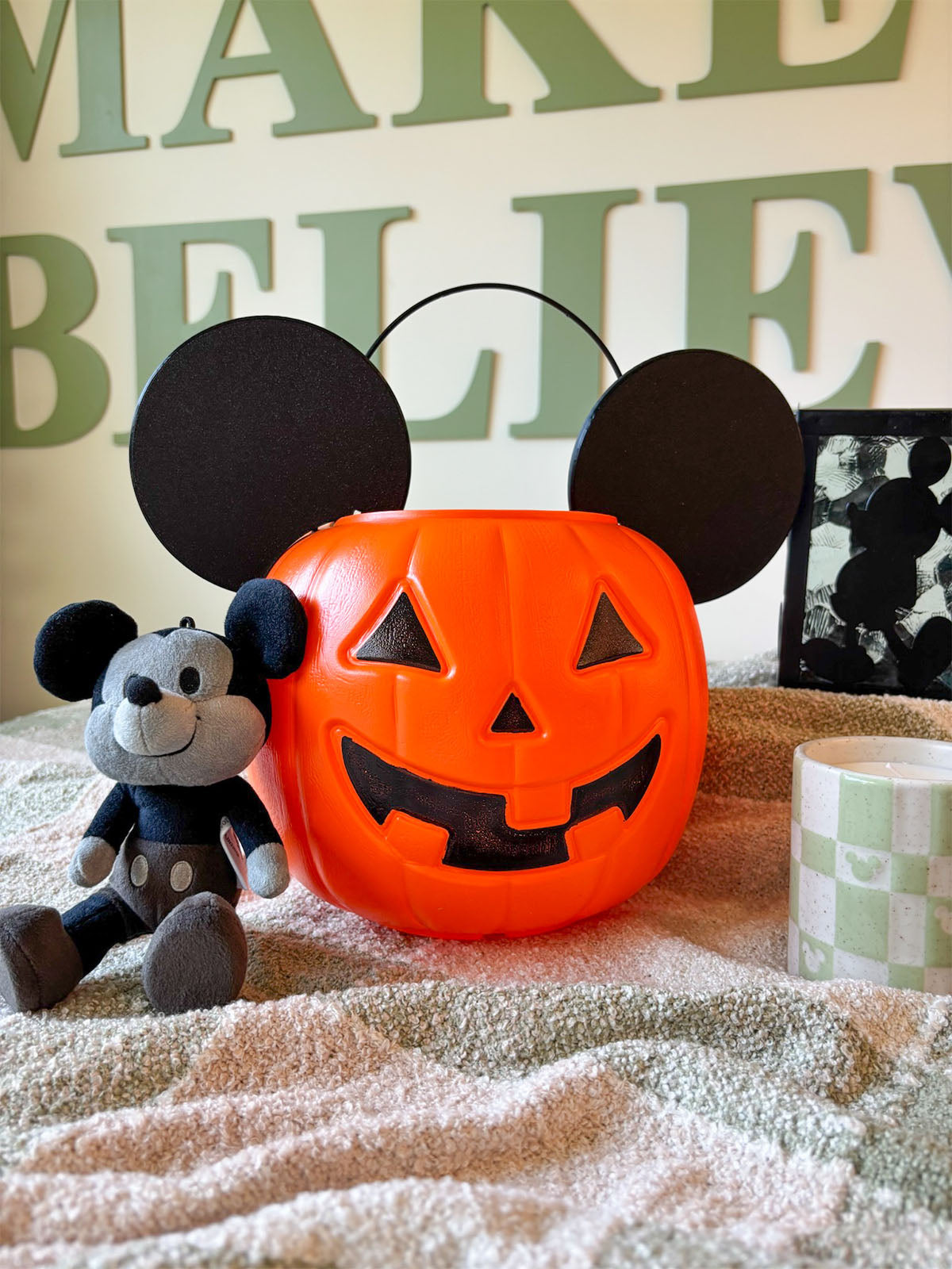 DIY Pumpkin Pail Mouse Ears