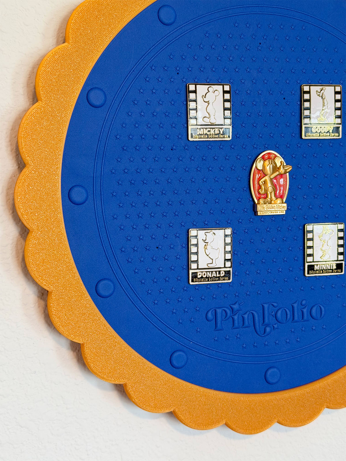 Circle Cruise Pin Board Frame