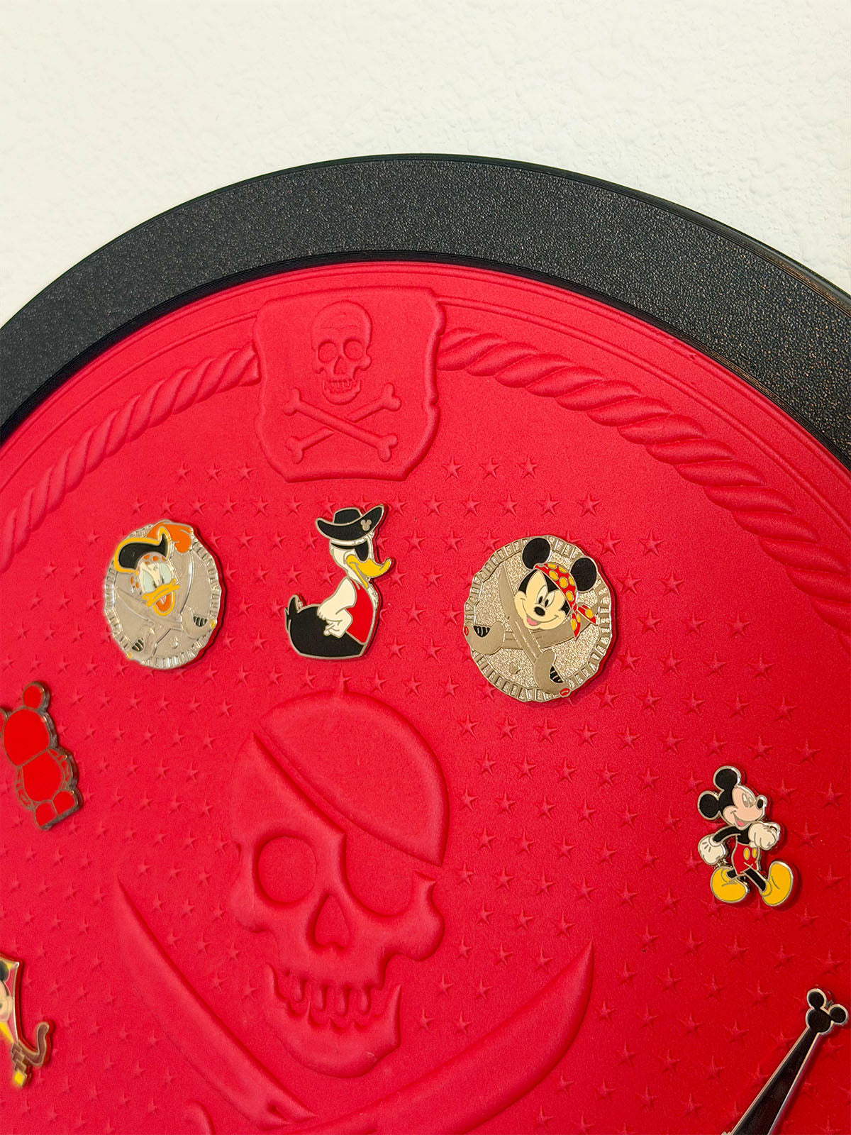 Circle Cruise Pin Board Frame