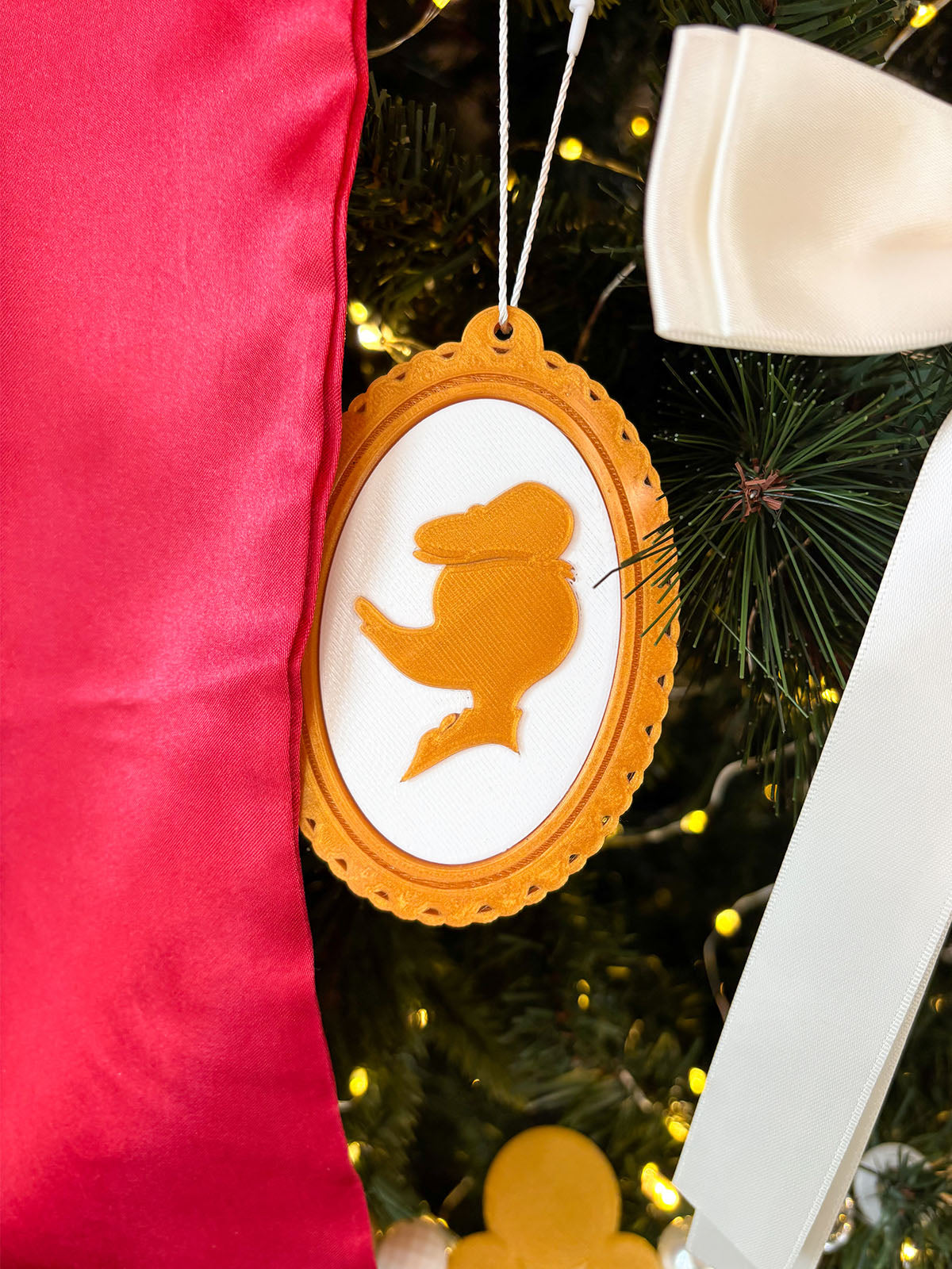 Spectacular 6 Silhouette Ornaments