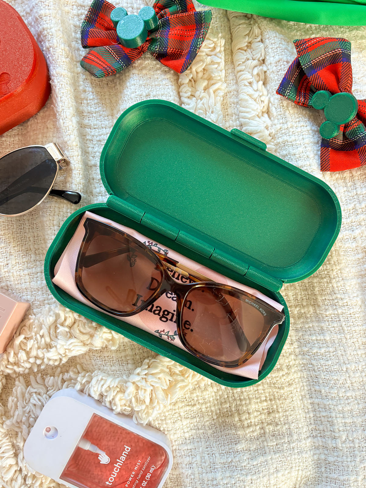 HOLIDAY EDITION All Over Mouse Glasses Case