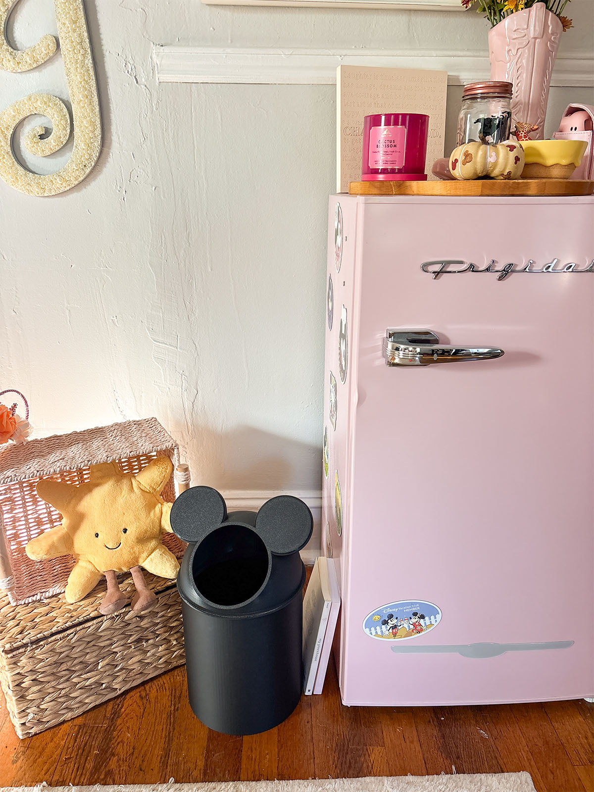 LARGE Mouse Trash Can