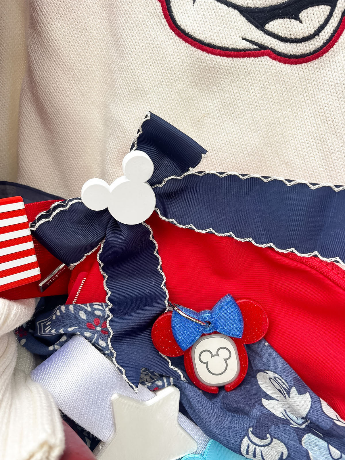 Navy Scalloped Bow