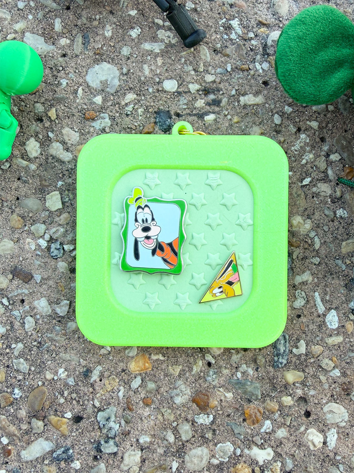 QT Keychain Pin Board Frame