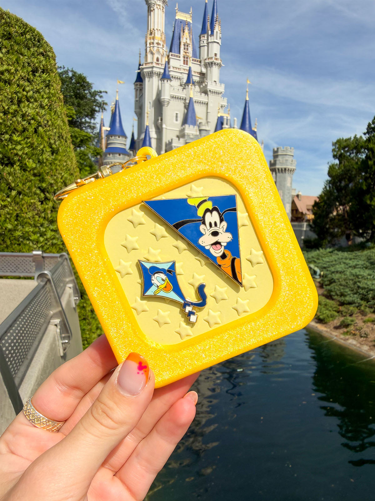 QT Keychain Pin Board Frame