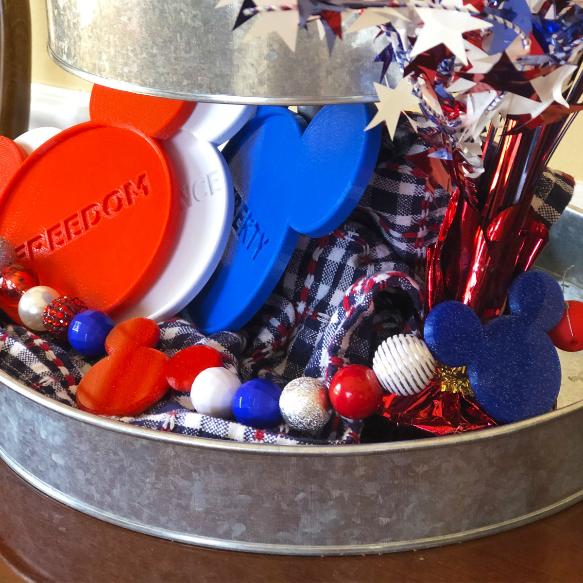 Americana Character Garland