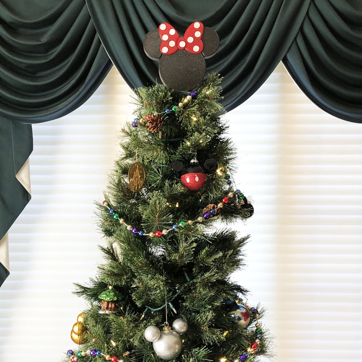Christmas Tree Topper - Classic Icon with Hat