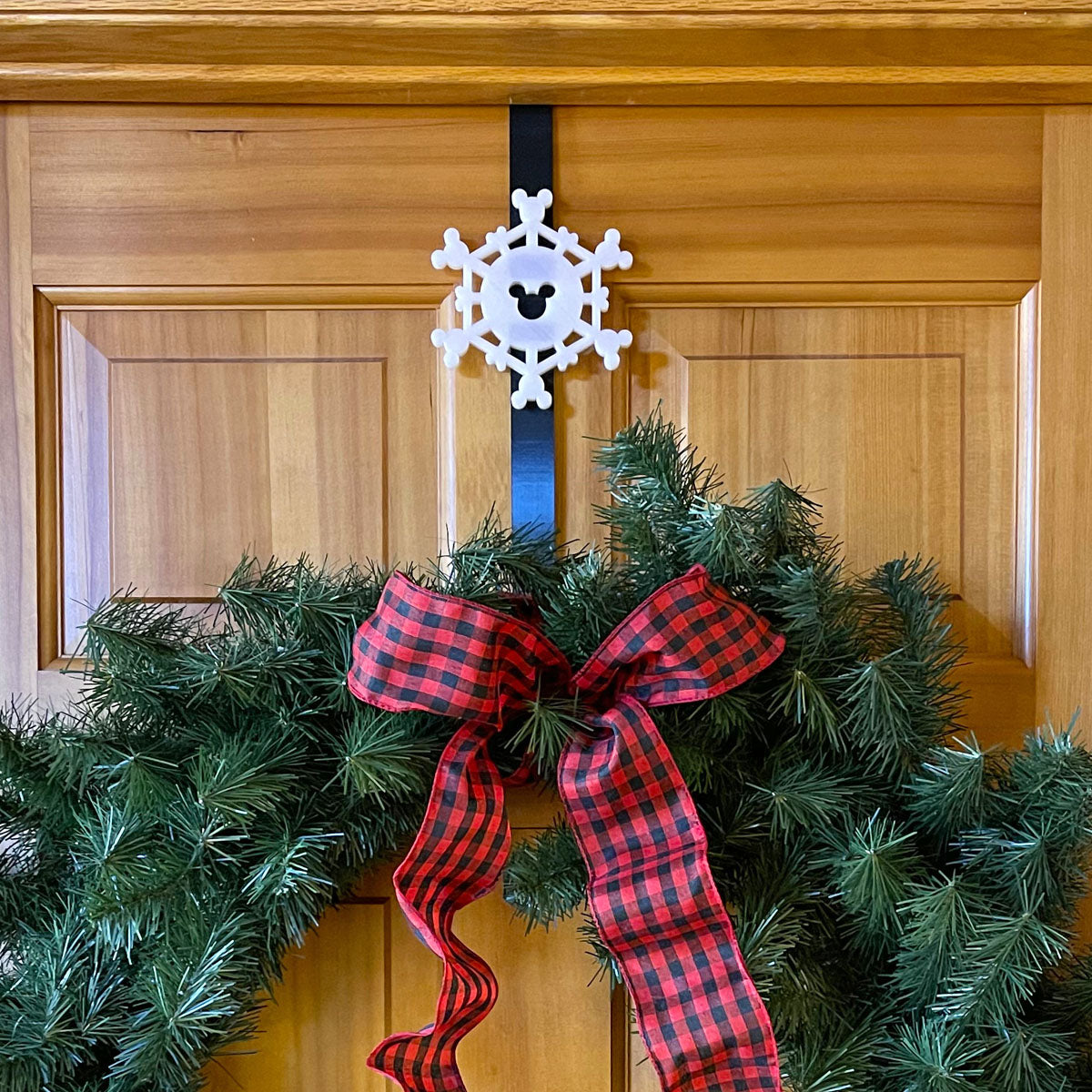 Christmas wreath online hanger